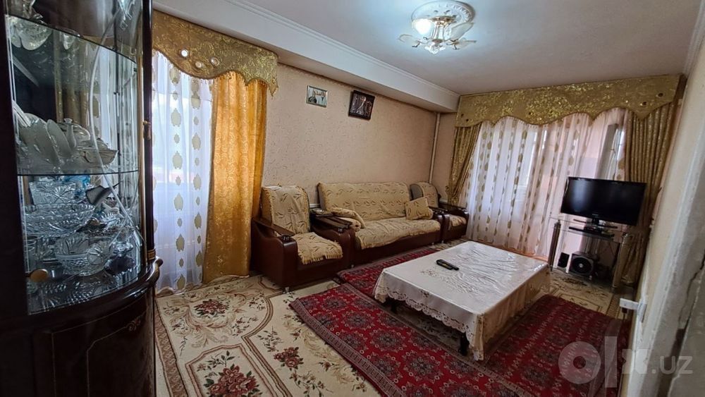 2 хонали квартира Сотилади