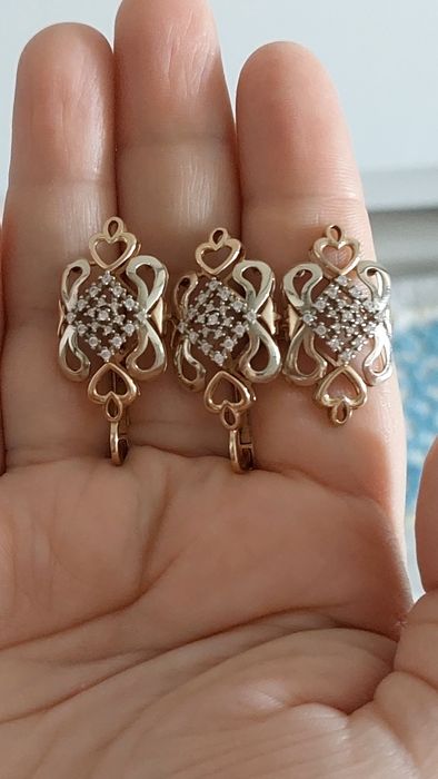 Продам золота серги