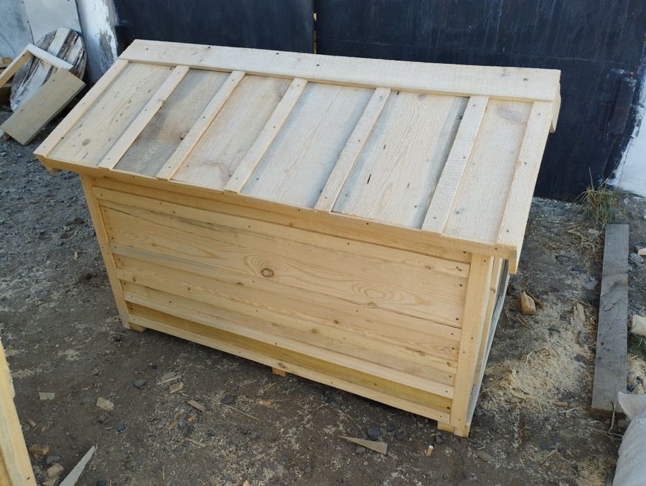 Продам будки для собак