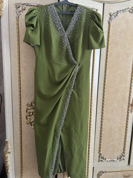 Продам красивое  платье