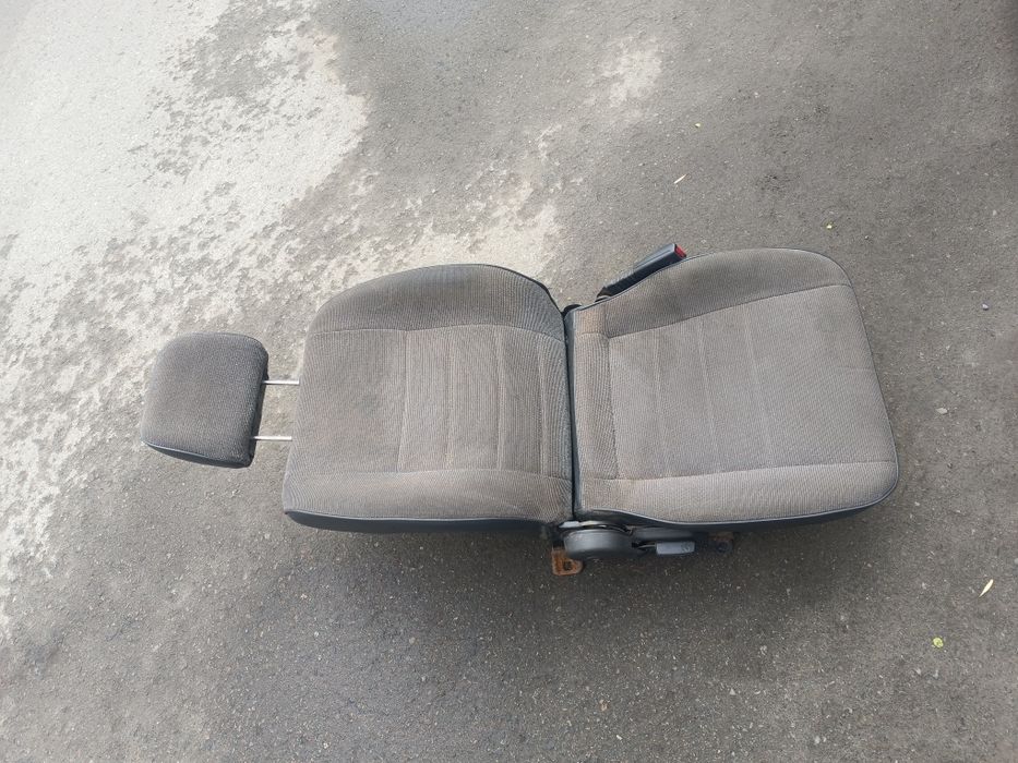 Сиденье пассажирское Mazda 323 bf