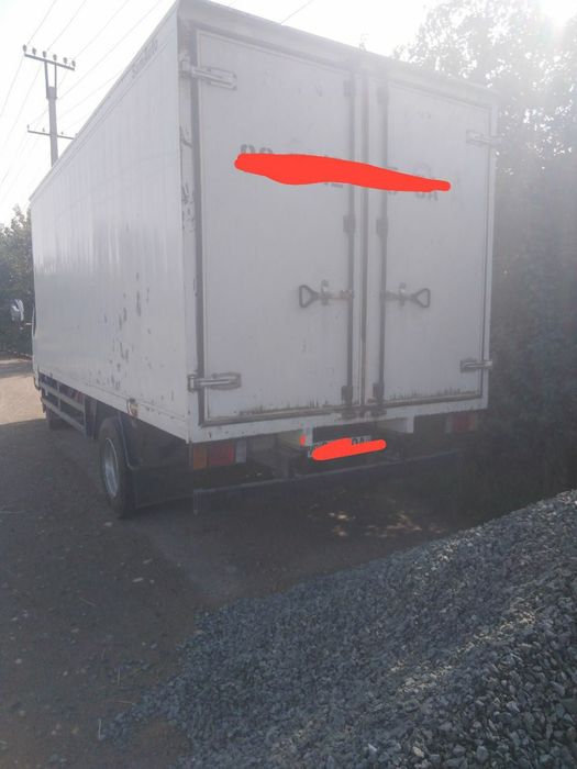 Isuzu furgon sotiladi