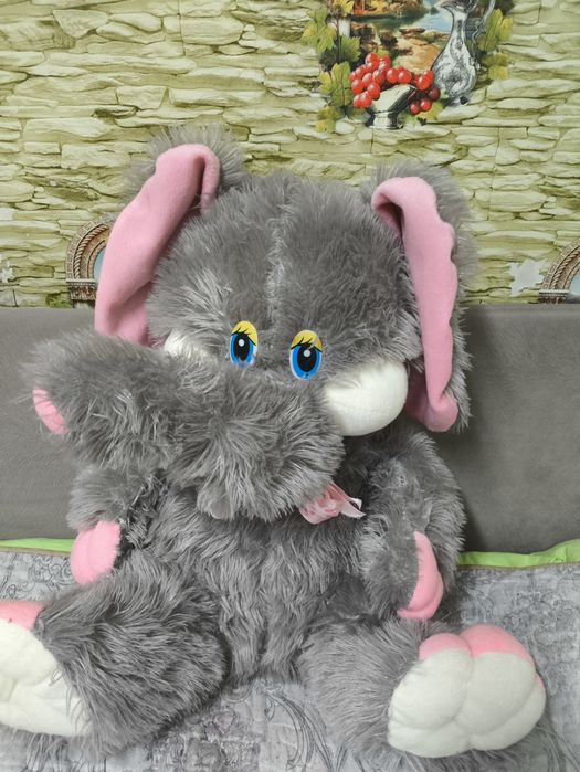 Плюшевый мягкий слоник