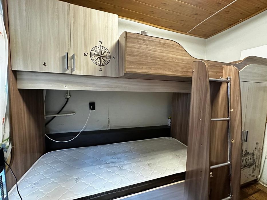 Кровать 2-ух этажная