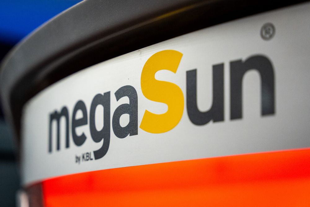 Солариум MegaSun LUXURA