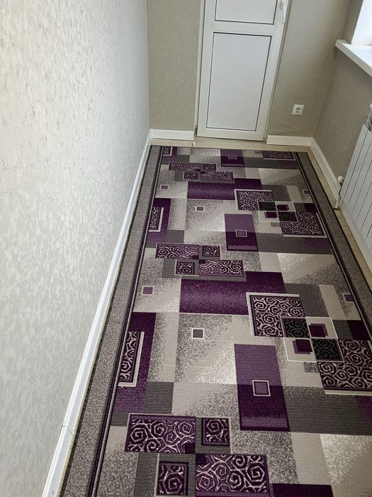 Ковровые дорожки продам