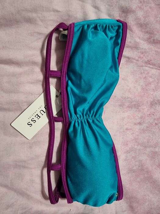 Страхотно горнище на бански guess