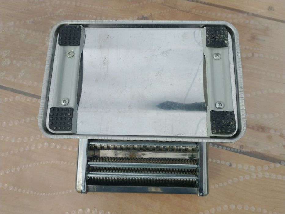 Masina de facut taitei/paste