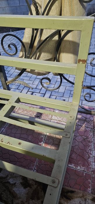 Диваны садовые на веранду б/у