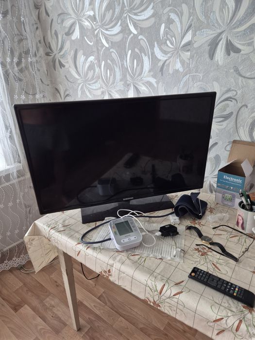 Продам телевизор