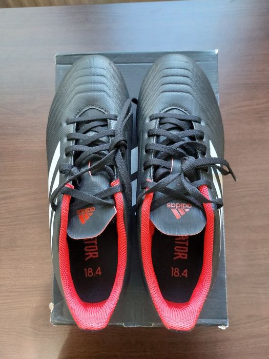 Футболни обувки за юноши Adidas Predator DB2007