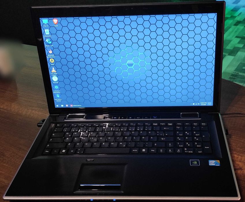 Лаптоп 17.3" MSI-i5 3Ghz,8GB RAM, 500GB