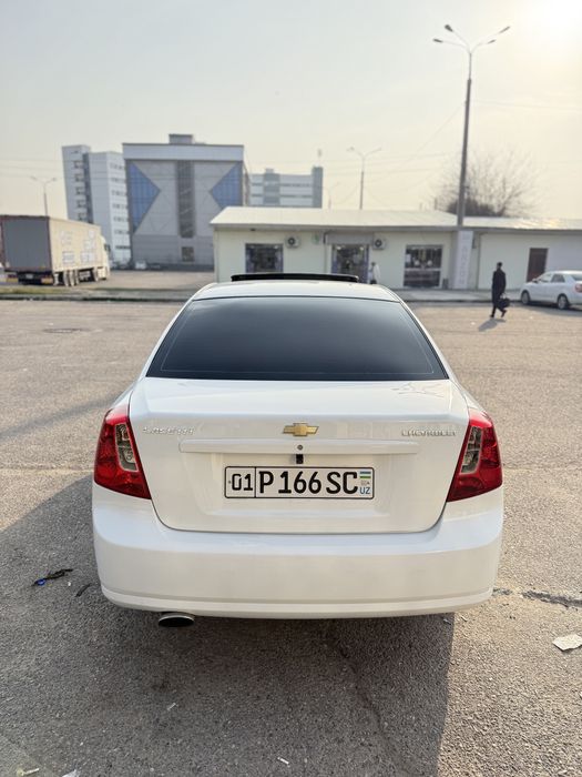 Arenda 2013 1.6 avtomat Metan