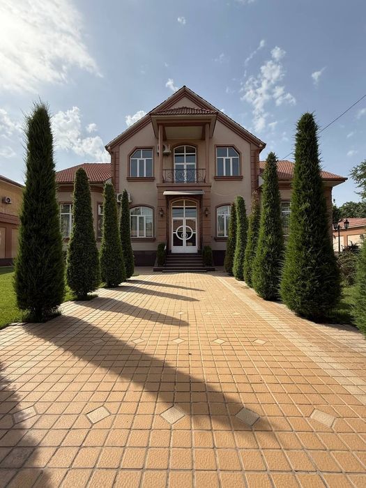 Срочно сдаётся вилла в центре города Ракатбоши