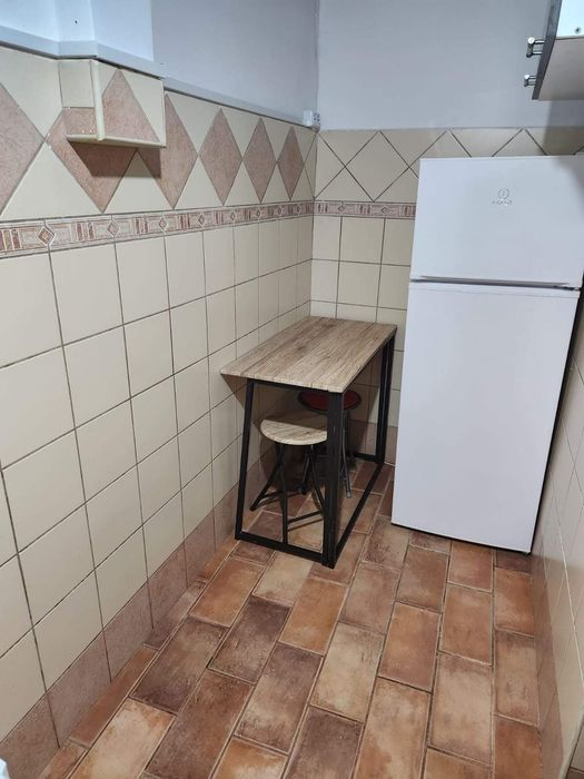 Proprietar închiriez garsoniera