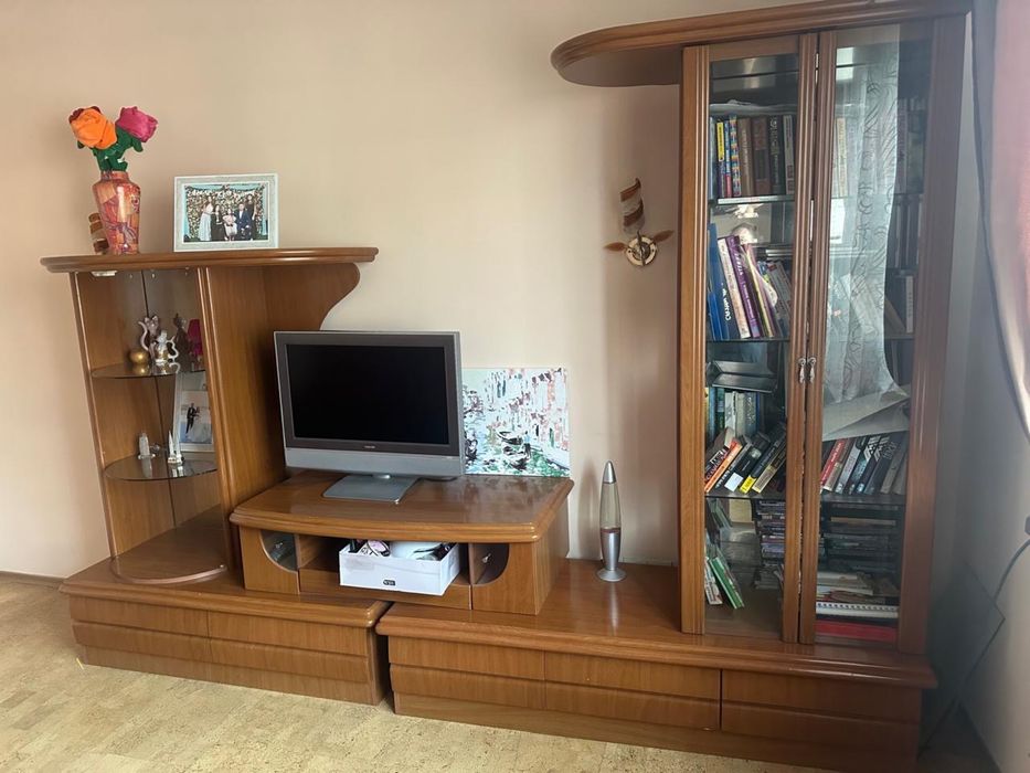 Горка для дилой комнаты