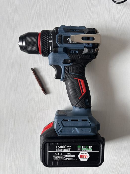 Bormasina masina gaurit insurubat cu acumulator 21v 15000 mAh