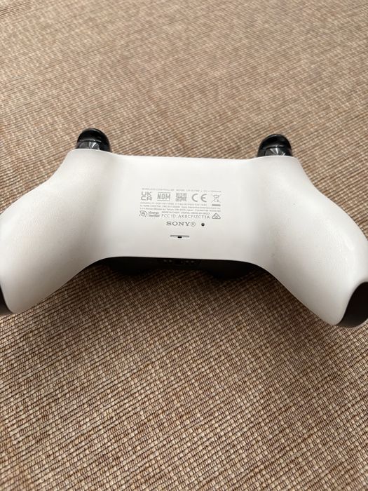 Контролер PlayStation 5