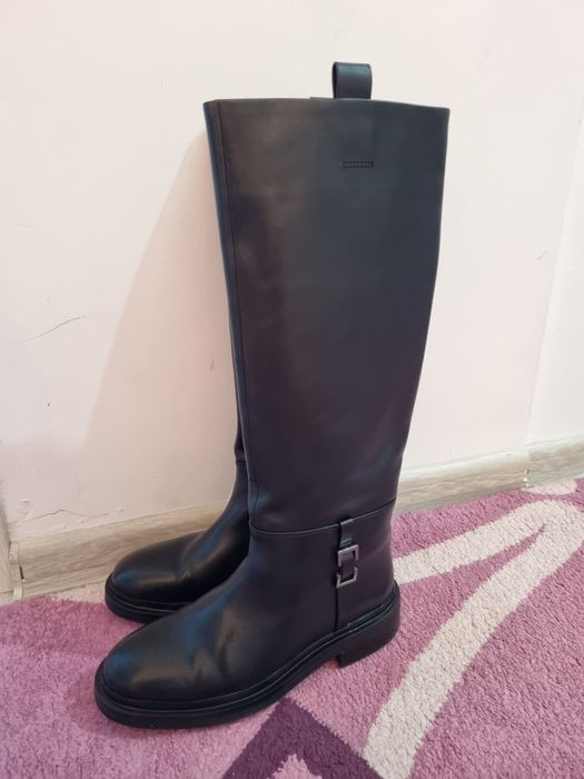 Продам зимние сапоги