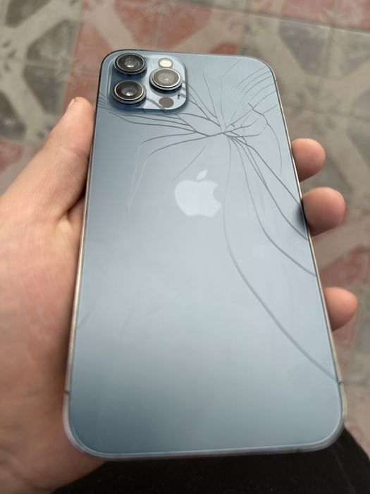 Iphone 12 pro max SKIDKA BUGUN OGANGA