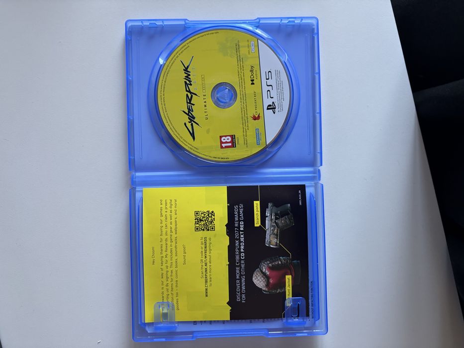 Продавам cyberpunk 2077 за ps5