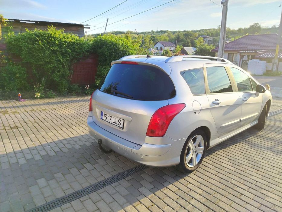 Peugeot 308 , 7 locuri