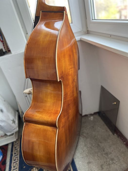 Vand contrabas de maestru