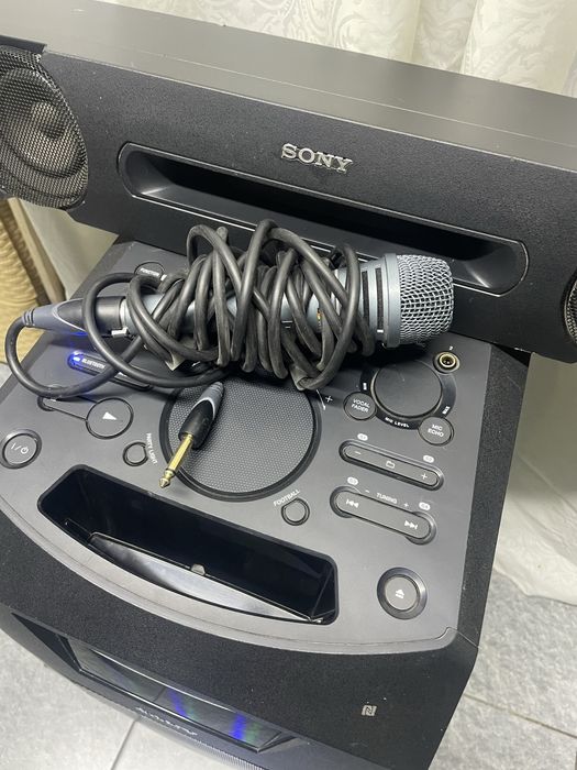 Продам музыкальный центр SONY