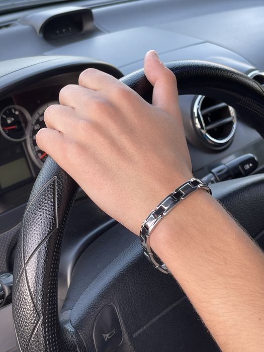 Продам браслеты 4power с камнями поддерживающими давление 30 шт оптом