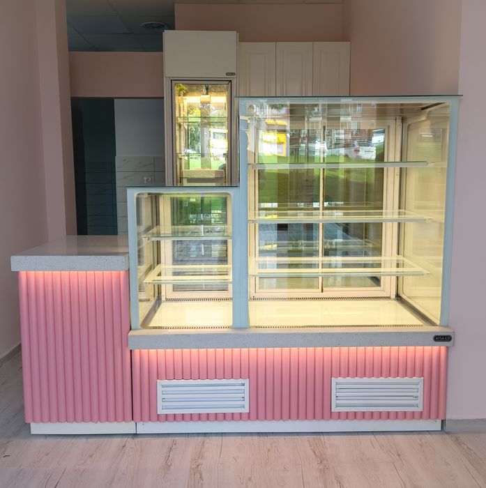 Хладилни витрини сладкарски