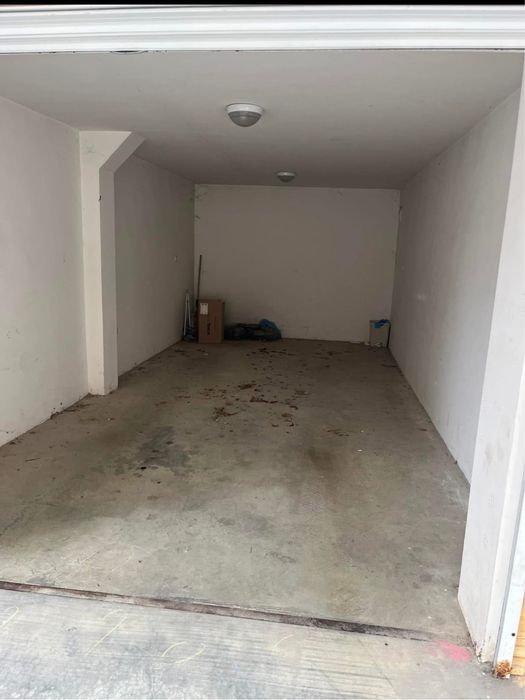 Продава се Тристаен апартамент в Варна, Базар Левски - 198 кв.м за 1213 €/кв.м - Снимка #12