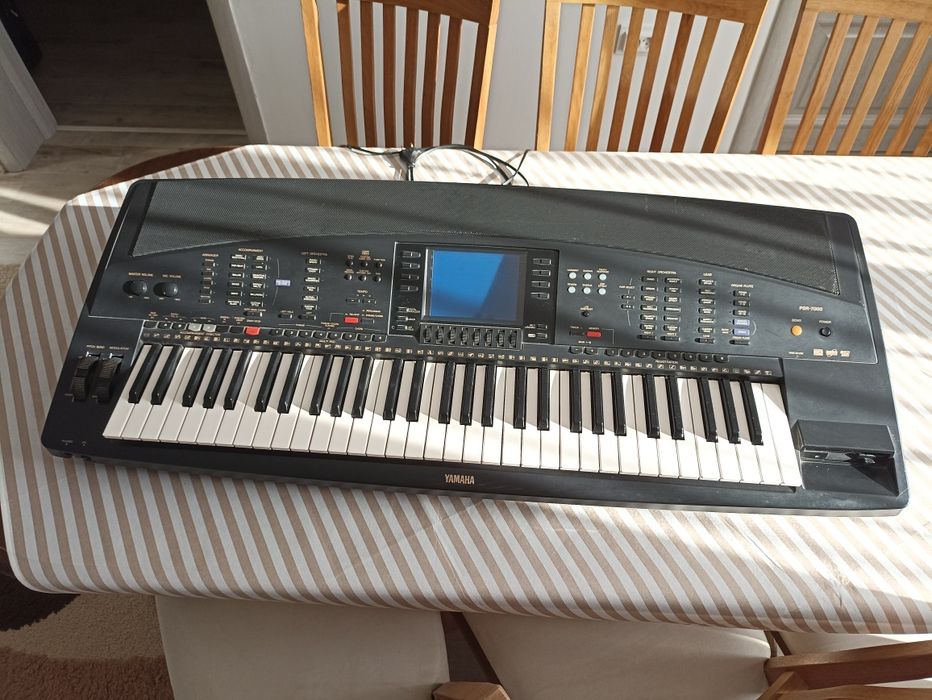 Orga Yamaha PSR-7000