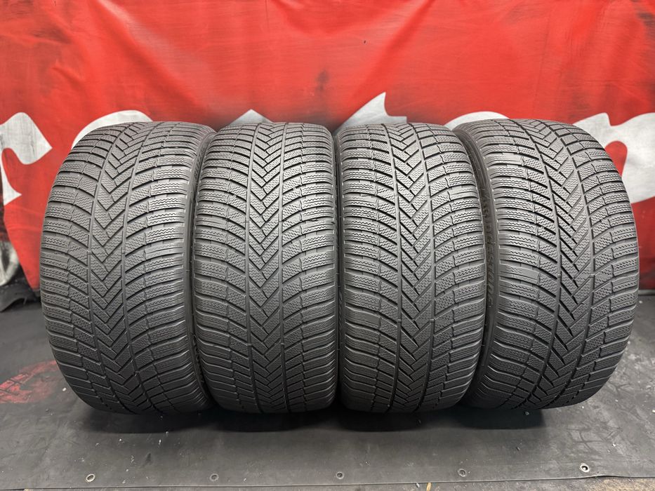 285 40 21, Зимни гуми, Bridgestone BlizzakLM005, 4 броя
