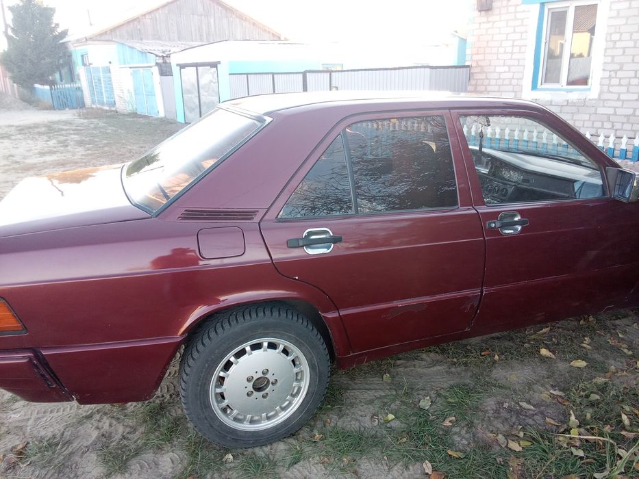Продам Mercedes 190