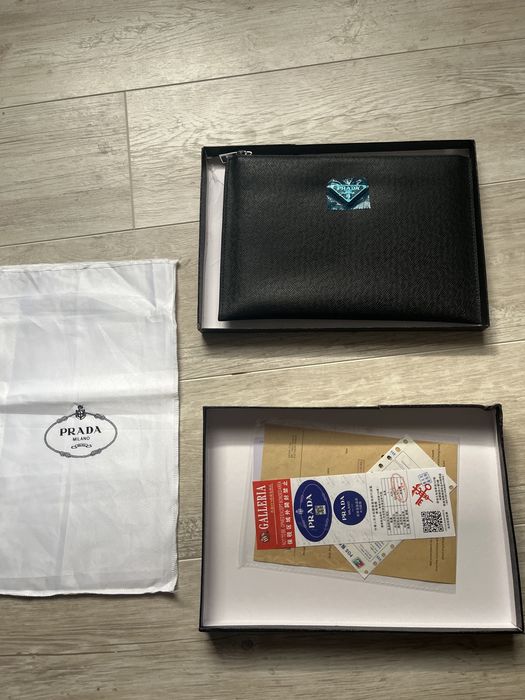 Клатч prada новая