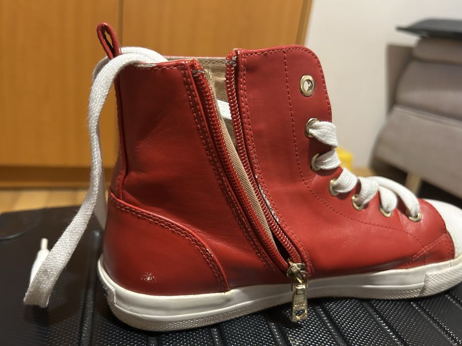 Дамски кецове Moschino