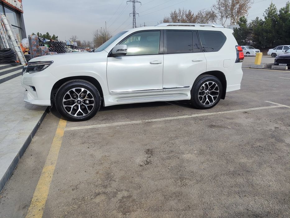 Продаётся Toyota PRADO