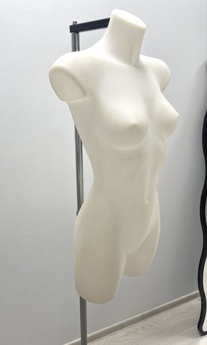Bust manechin dama cu stativ marime 36