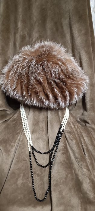 Женская верхняя одежда .