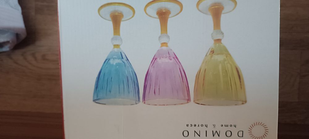 Бокалы, фужеры под напитки