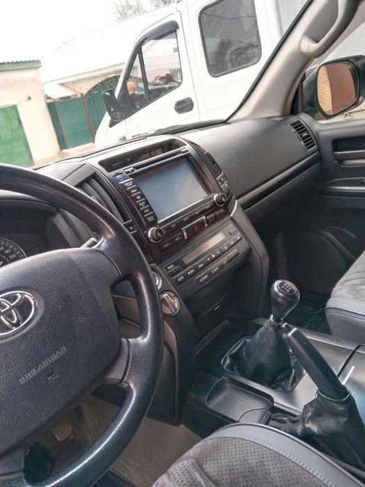Продам автомашину Toyota Land Cruiser