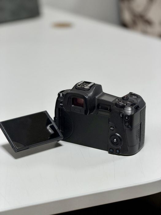 Canon R, RF 85mm f2.0