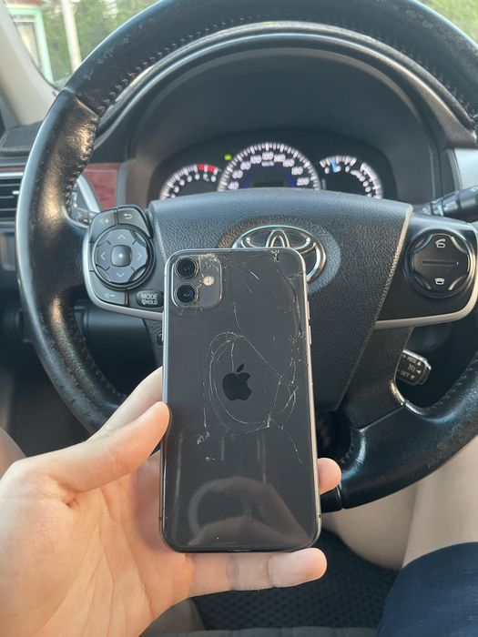 Продам iphone 128GB