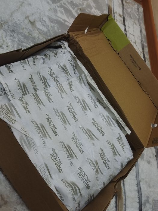 Светлые кроссовки Skechers !Оригинал!