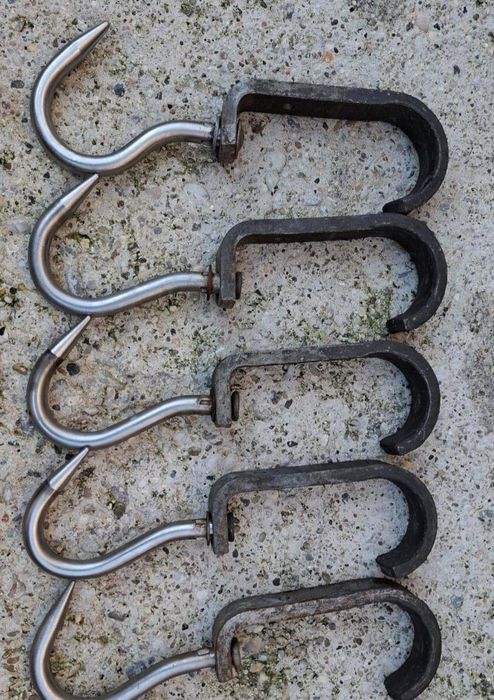 Euro cârlige pentru suspendarea carcaselor de carne din inox alimentar.35 Bucăți disponibile.