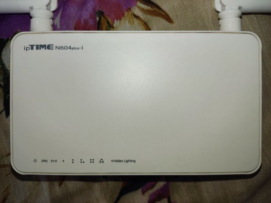 Продаю Wi-Fi роутер ipTIME N604Plus-i