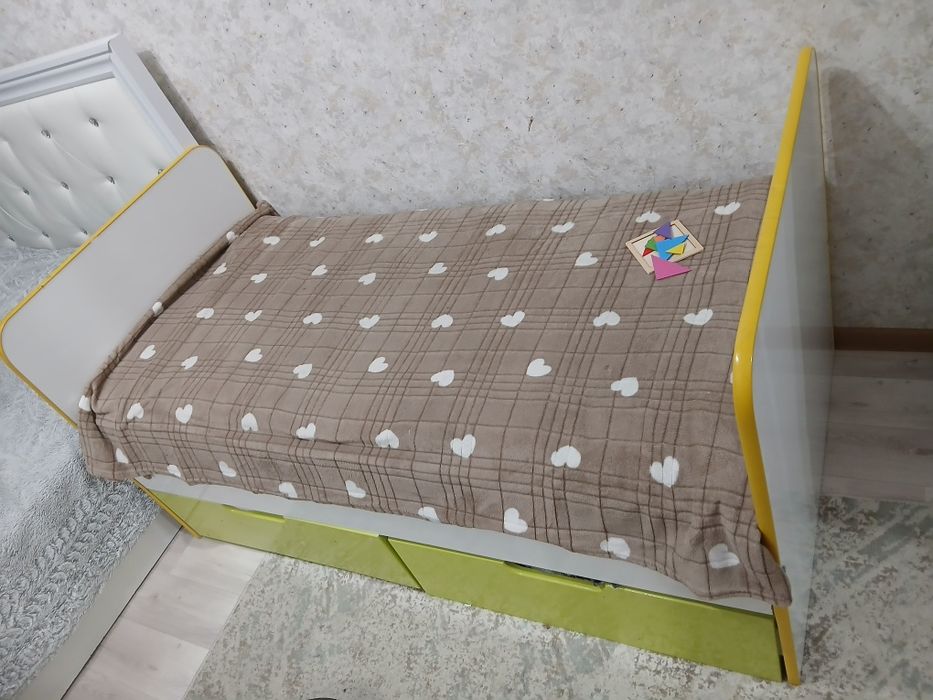 Продам детский кровать 80×160