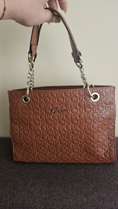 Оригинална чанта Guess