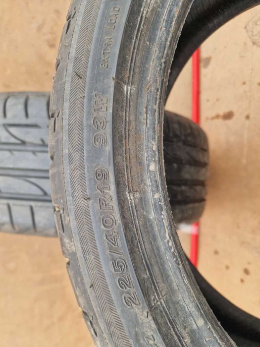 2 Bridgestone R19 225/40 Летни гуми  DOT0724