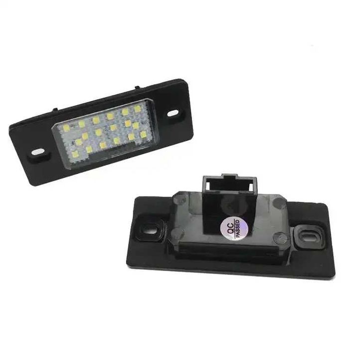 LED Плафони за Volkswagen Touareg Passat Golf Комби B5 комплект диодни